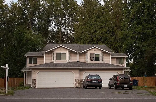 3013 99th Ave NE #B Photo 1