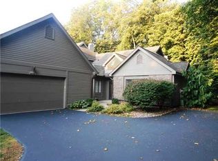 4635 Cottonwood Dr, Ann Arbor, MI 48108