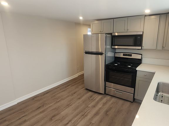 2nd image of 3812 Linda Vista Dr