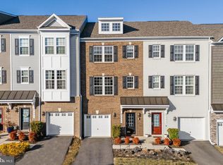6093 Camerons Ferry Dr, Haymarket, VA 20169