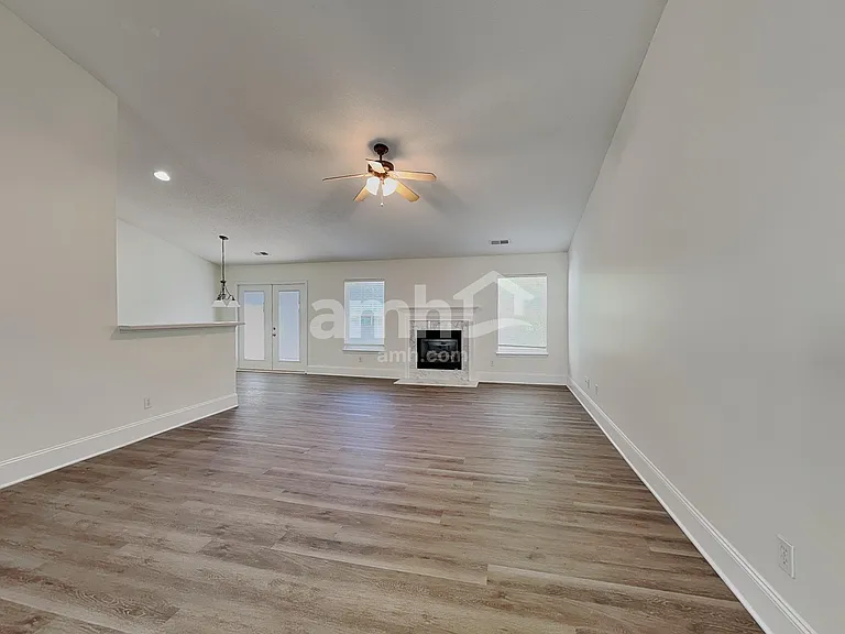 4008 Edgeview Dr — Photo 7