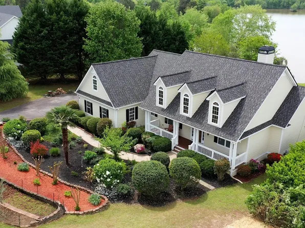 1031 Shoreline Dr, Madison, GA 30650