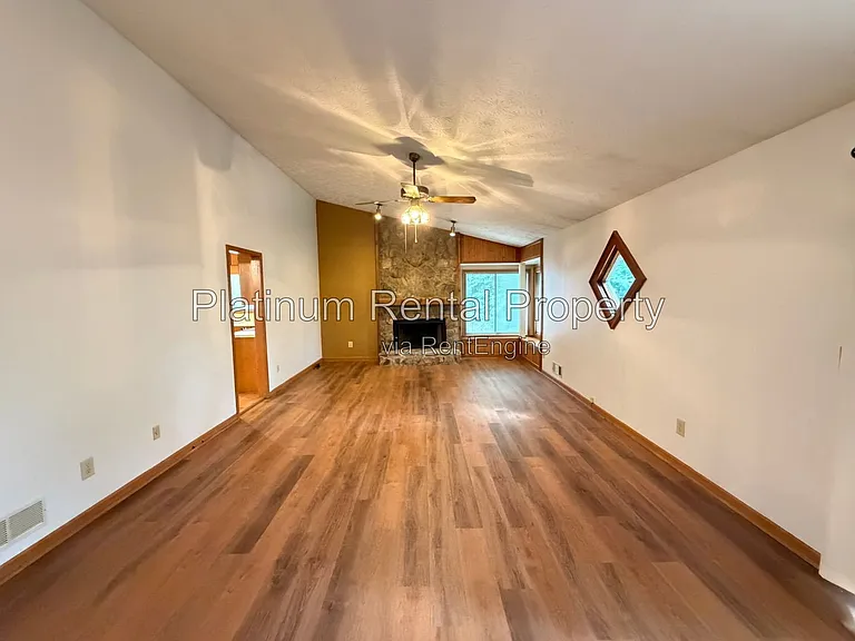 3936 Carriage Gate Dr — Photo 8
