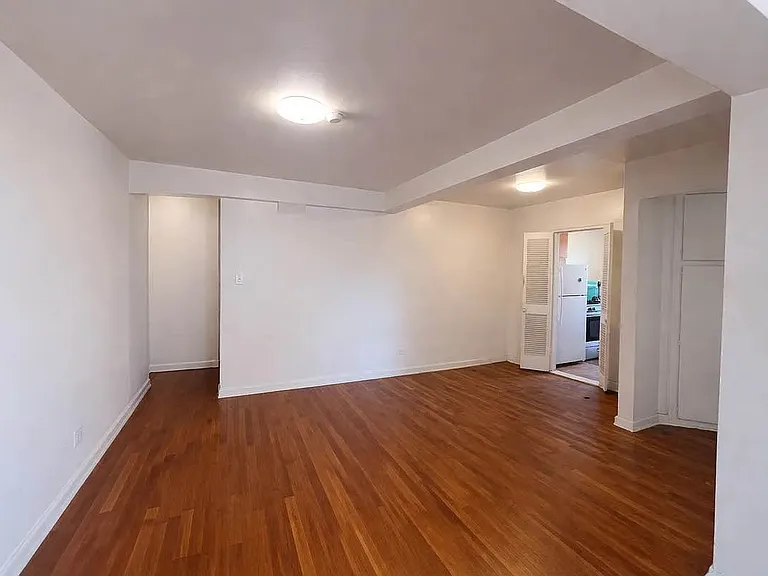 270 Clarkson Ave #318 — Photo 4