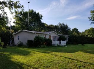 7275 Forks River Rd, Hurricane Mills, TN 37078