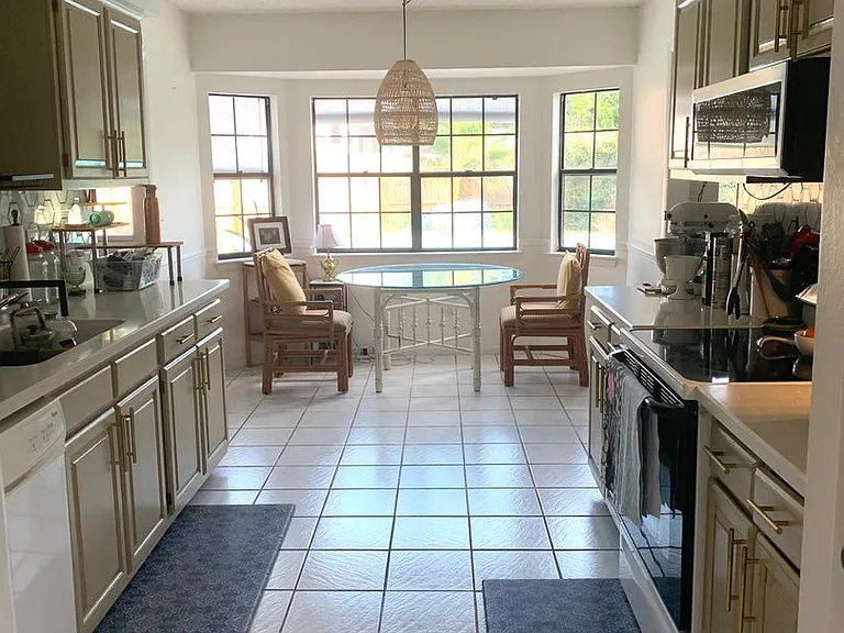 1380 Calcutta Dr — Photo 4