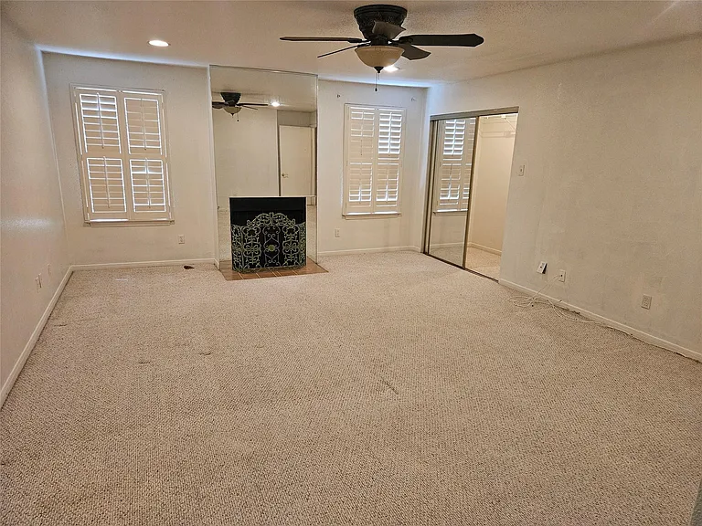9800 Pagewood Ln #2404 — Photo 7