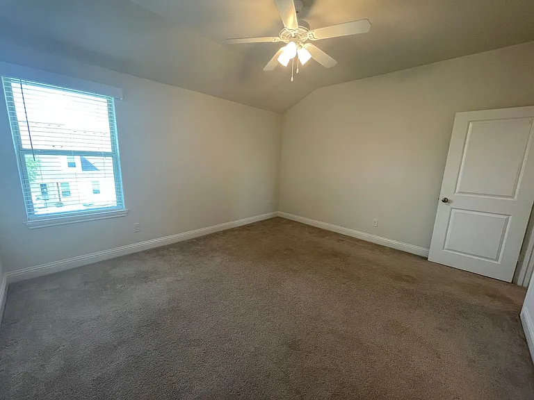 861 Highlands Ave — Photo 16