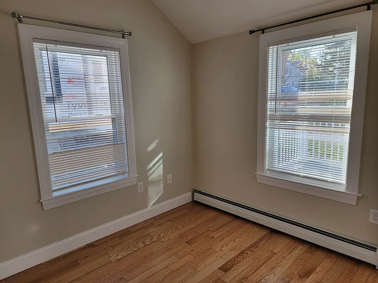 182 Sea St #5 — Photo 11