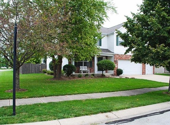 2nd image of 202 Winslow Dr