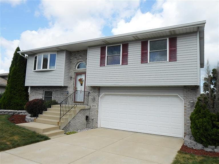 1st image of 7852 Murrelet St