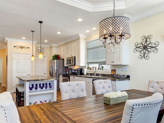 4th image of 12828 Flora Vista St #163