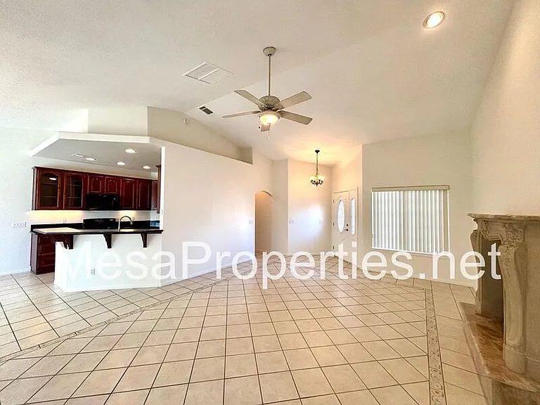 18195 Harbor Dr — Photo 6