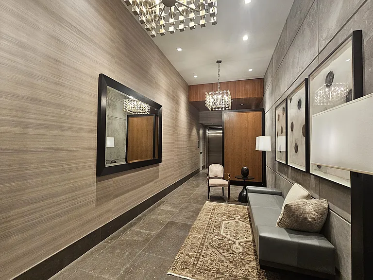 350 Jackson St #202 — Photo 3