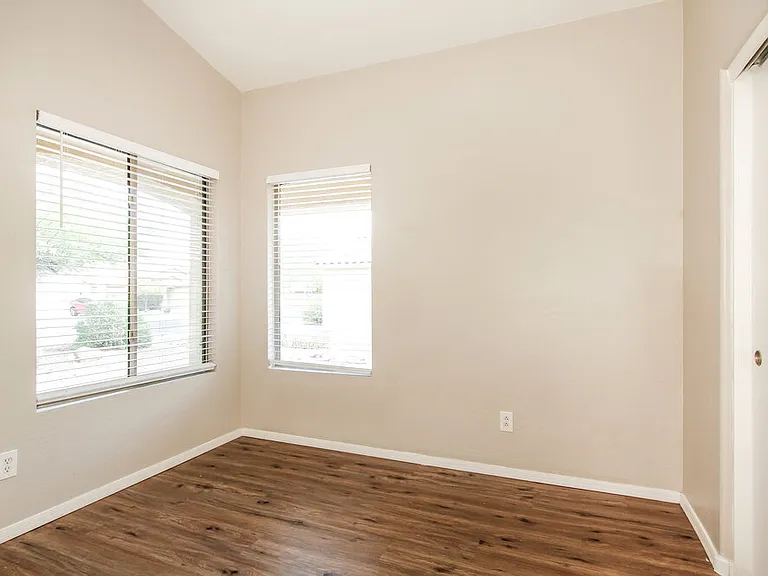 14841 W Redfield Rd — Photo 12