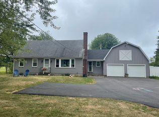 303 Day Rd, Lyman, ME 04002