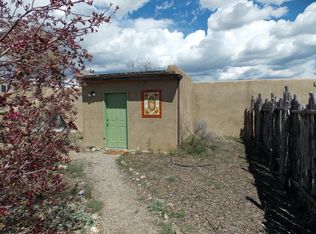 69A Blueberry Hill Rd, El Prado, NM 87529
