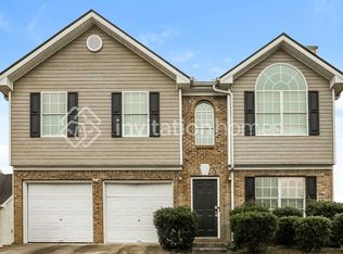 6866 Smoke Ridge Dr, Atlanta, GA 30349