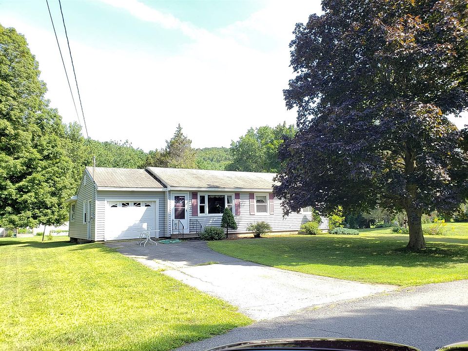 1st image of 20 Mountain View Dr