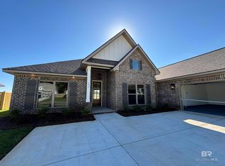 396 Garrison Blvd, Fairhope, AL 36532