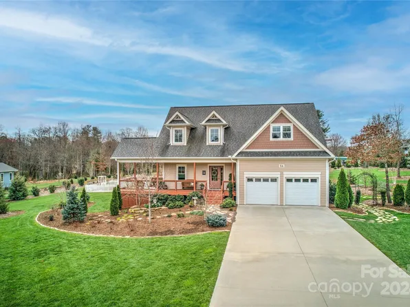56 Eugene Ln, Flat Rock, NC 28731