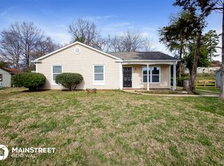 418 W Arrowood Rd, Charlotte, NC 28217
