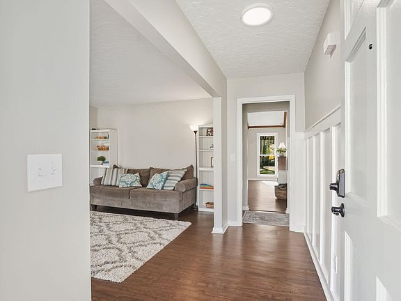 4th image of 214 Turtle Cove Rd