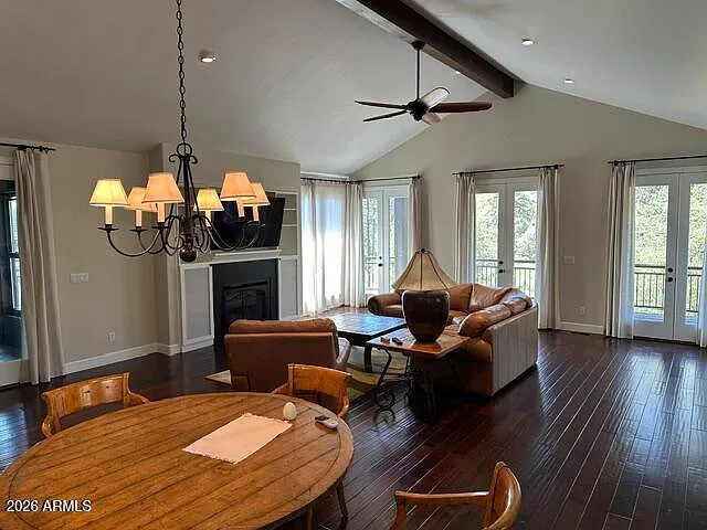 2201 E Grapevine Dr — Photo 3