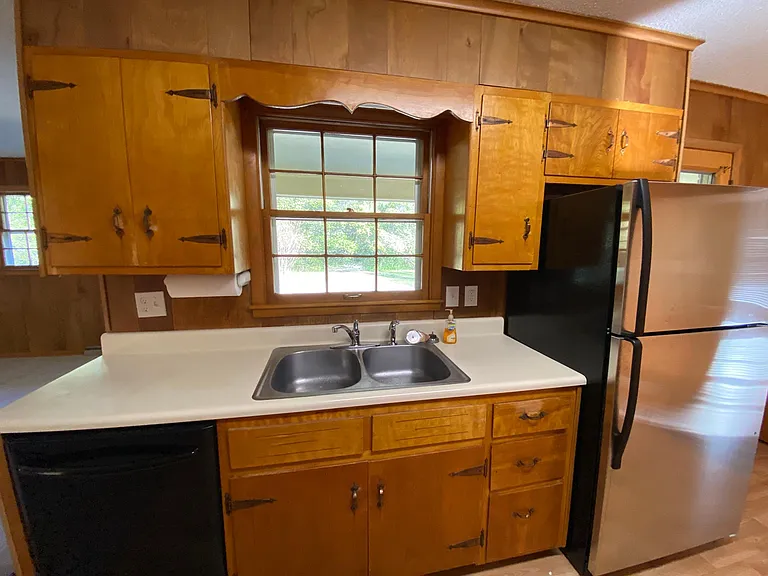 807 Watts Dr SE — Photo 7