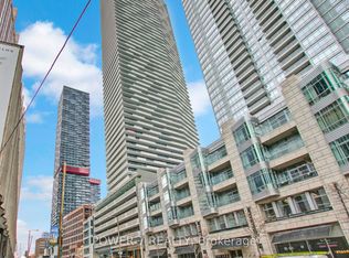 2221 Yonge St #2807-C10, Toronto, ON M4S 0B8