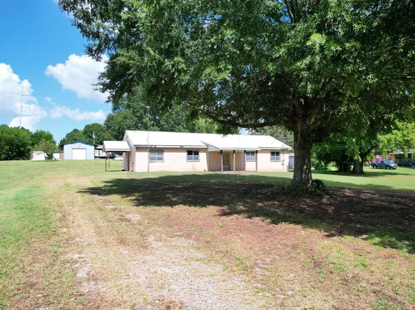 188 Cherokee Xing, Calhoun, TN 37309