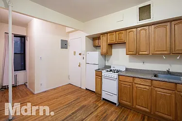 Rented by Mdrn Residential