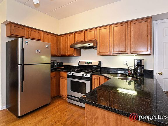 5th image of 2932 S Wentworth Ave Unit 5SE