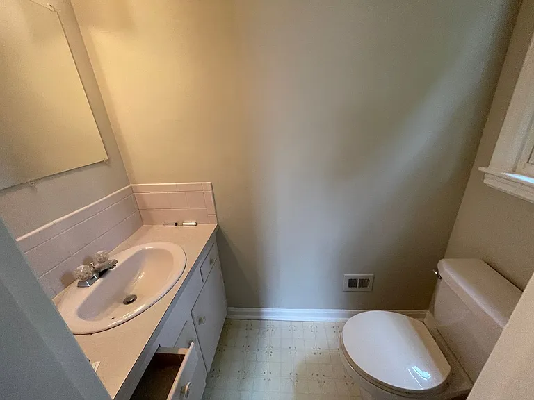 2047 Overbrook Rd — Photo 13