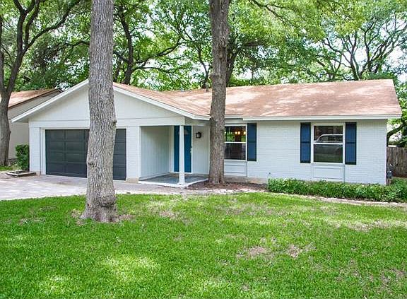 4th image of 7406 Whispering Oaks Dr