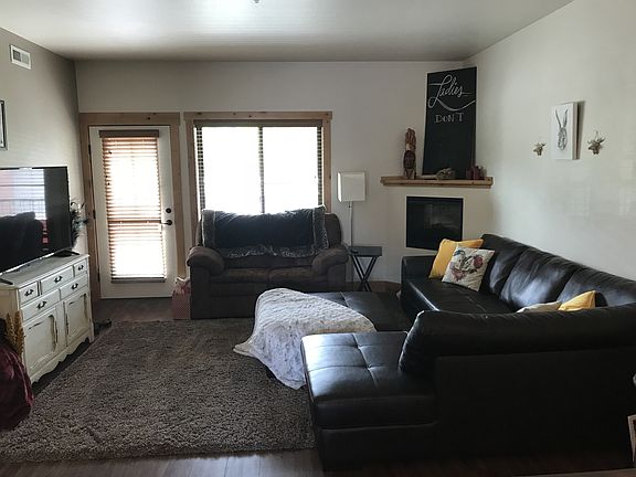 5th image of 4015 S Russell St APT 207