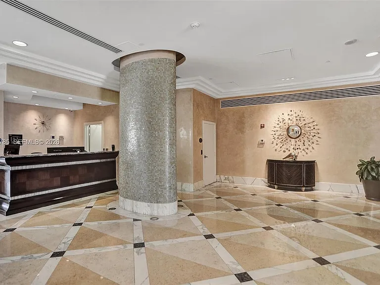 6917 Collins Ave #503 — Photo 35