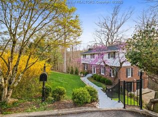 924 Harmony Ln, South Charleston, WV 25303