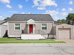 5515 Maxwell Ave, Saint Louis, MO 63123