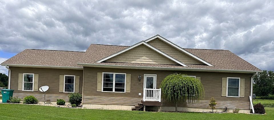 1st image of 107 Dover Cir