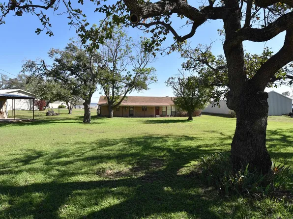 1342 Sleepy Lane, Tow, TX 78672