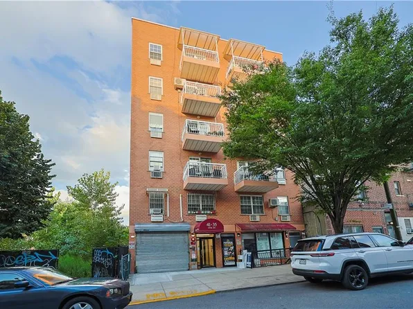 41-35 67th St #4A, Woodside, NY 11377