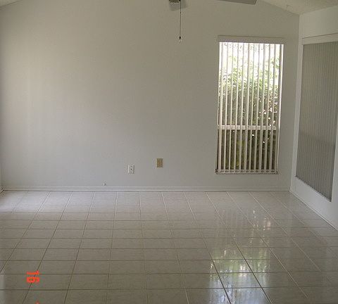 3rd image of 7009 Drury St