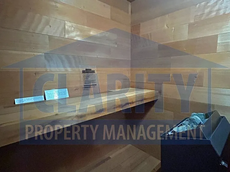 912 Fairmont Ave NW — Photo 27