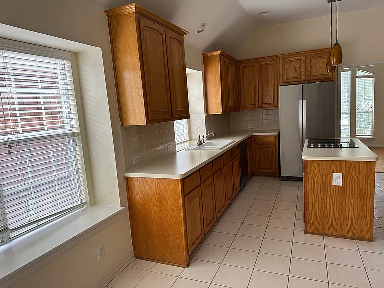 7016 Randall Way — Photo 14