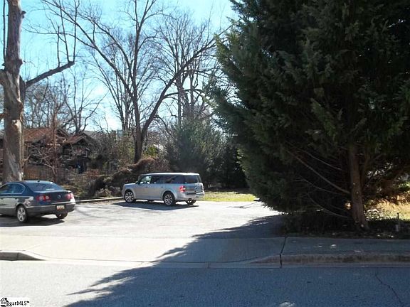 5th image of 101 Neal St #101-103-105