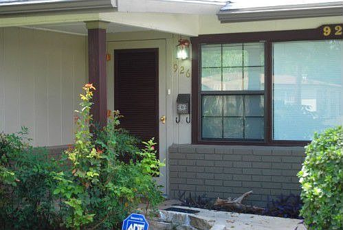 3rd image of 926 El Monte Blvd