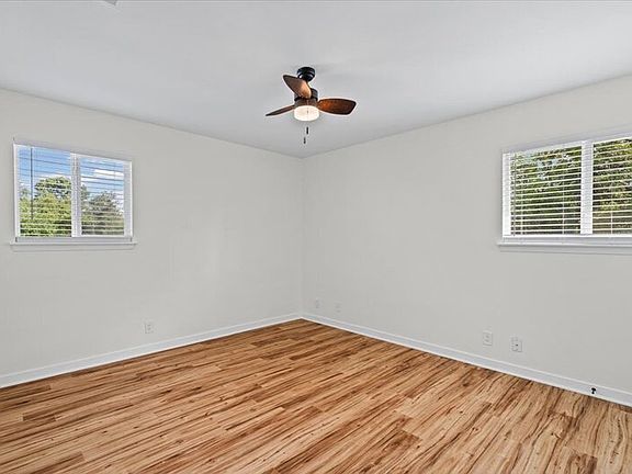5th image of 3438 Willowrun Dr APT C