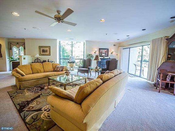 2nd image of 1704 N Park Dr #A1