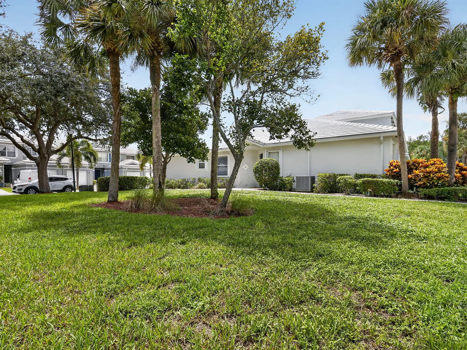 2 bed, 2.0 bath, 1479 sqft, $2,800 — Photo 4